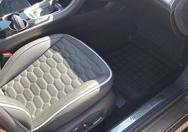 Ford Mondeo cena 87900 przebieg: 71800, rok produkcji 2018 z Ciechanów małe 56